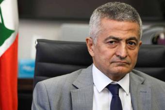 الخليل وقّع مشروعَ مرسوم بنقل اعتماد إلى موازنة "الأشغال"