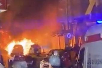 بالفيديو والصور: انفجار سيارة في إسطنبول