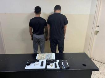 بالفيديو: سلبا مبلغ مليار وخمسمئة مليون ليرة بقوّة السلاح
