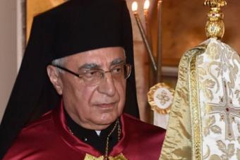 العبسي في رسالة الميلاد: يسوع ولد في مغارة وهناك اليوم من يولدون في الشوارع