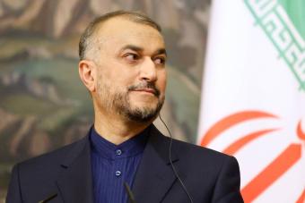 وصول وزير الخارجيّة الإيرانيّ إلى بيروت