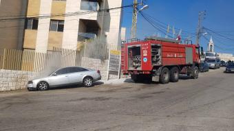 بالصورة: حريق داخل سيارة في سهيلة