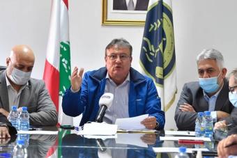 وفد من المعلمين في المدارس الخاصة زار حمادة طالباً الدعم