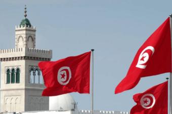 الشرطة التونسية توقف الناشطة الفرنسية الجزائرية أميرة بوراوي مع إمكان ترحيلها