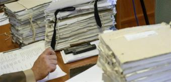 مداهمات في دوائر عقارية بجونية وتوقيف موظفين اثنين