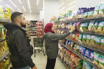 بالصور: جولة رقابية جديدة لـ"الاقتصاد" في السوبرماركت