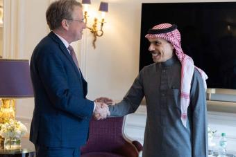 بالصّور: وزير الخارجيّة السعوديّ يلتقي دوريل في باريس