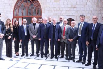 بالصور: الجميّل استقبل وفداً من "الجبهة السيادية"
