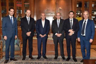 بري التقى وفداً من ديوان المحاسبة واستدعى لجنة الاتصالات الى جلسة