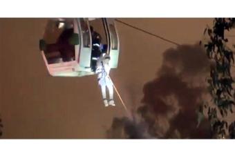عشرات الأشخاص علقوا داخل تلفريك سياحي في الاكوادور