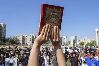 العراق يُهدّد بقطع العلاقات الدّيبلوماسيّة مع السّويد إذا تكرّر إحراق المصحف