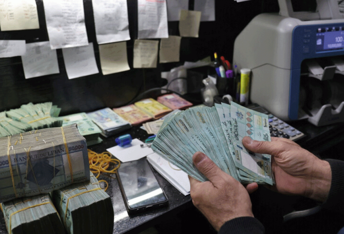 إقتصاد الكاش يفيد الأغنياء والميسورين لا الفقراء