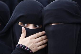 مصر تُعلن حظر النّقاب في المدارس