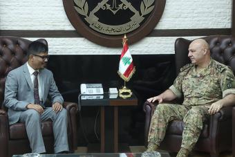 قائد الجيش إستقبل السّفير الهنديّ