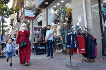 لا مظاهر فرح في صيدا إحتفاء بعيد الفطر... ومداورة في شراء الثياب داخل العائلة