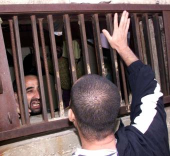 ملف - 25 أيار... عقدان على التحرير وعقدة الدولة لم تحلّ