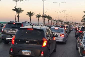 زحمةُ سير خانقة في صور وبنت جبيل بسبب حركة النّزوح
