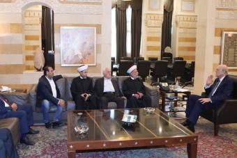 ميقاتي التقى وفداً جنوبياً: الحكومة تقوم بالاتصالات اللازمة لوقف العدوان