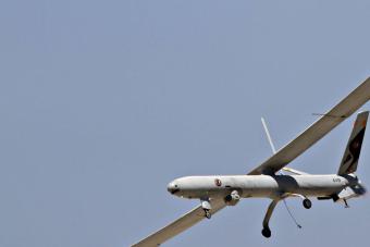 الحوثيون يعلنون إطلاق دفعة من المسيّرات باتجاه إسرائيل