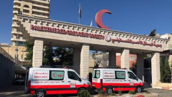 الهلال الأحمر الفلسطيني: انقطاع الاتصال مع طواقمنا في غزة
