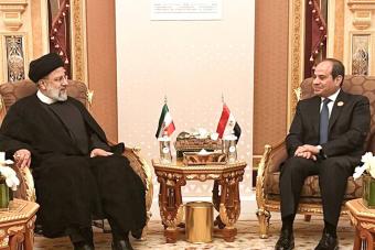 رئيسي خلال لقائه السيسي: إيران ليس لديها ما يعيقها عن توسيع العلاقات مع مصر