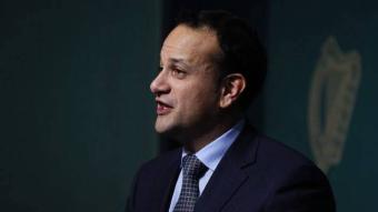 رئيس الوزراء الإيرلندي: مثيرو الشغب في دبلن "عار" على إيرلندا