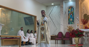 قداديس الميلاد عمّت كنائس الإمارات... وصلوات من أجل السلام في غزة وجنوب لبنان