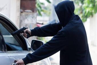 ملثمون أوقفوا مواطنة في راشيا الوادي وسلبوها بقوّة السلاح