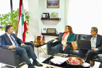 وفد من تجمع مالكي الأبنية المؤجرة زار أمين سلام للاعتراض على رد قانون الإيجارات