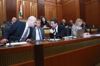 الموازنة تُعطّل "المقاطعة" وتفتح البرلمان