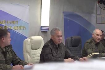 بالفيديو: وزير الدفاع الروسي يتفقد قوّات بلاده في أوكرانيا