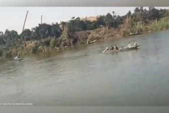 بالفيديو والصّور: "حادث أليم" في نهر النيل.. قتلى بغرق مركب عمال في مصر