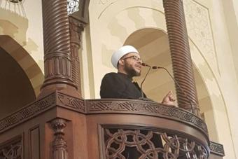 الكردي ألقى خطبة العيد: نحذر من الفتن وكفانا لغة التخوين والتخوين المقابل