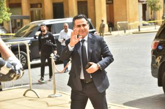 بالوثائق - حميّة يعلن التوقيع على تعرفة النقل الجديدة