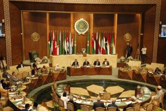 البرلمان العربيّ ندّد بالهجوم على مدرسة للأونروا: إستهانة بقرارات "العدل الدوليّة"
