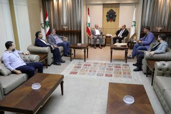 البيسري بحث مع وفد فلسطيني في أوضاع المخيمات والتقى وفداً من إتحاد نقابات الأفران
