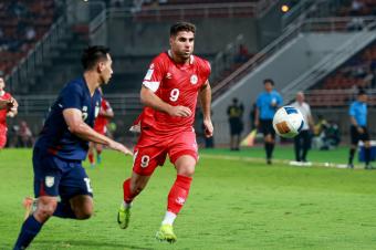 مالك فخرو مهاجم دويسبورغ في أول مباراة دولية بقميص المنتخب
