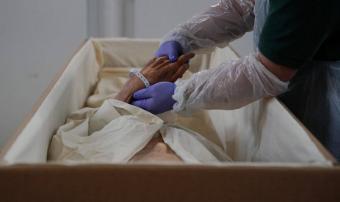 عاد من الموت قبل حرقه