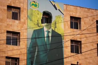 دمشق تسقط والأسد خارج البلاد