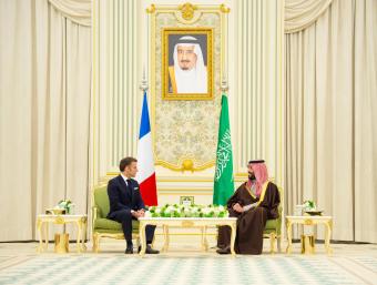 بالفيديو والصور: شؤون المنطقة بين بن سلمان وماكرون في الرياض