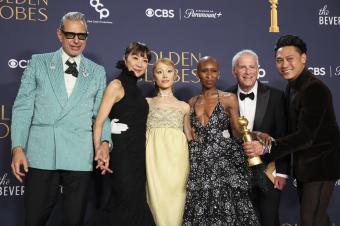 بالصور - "إميليا بيريز" نجم مهرجان الـ Golden Globes... وهذه اللائحة الكاملة للفائزين