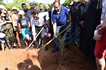 السفير الشامسي: النموذج الإماراتي يرتكز على قيم حب الخير للجميع