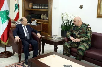 هل يمحو عون الثاني خطايا عون الأول؟
