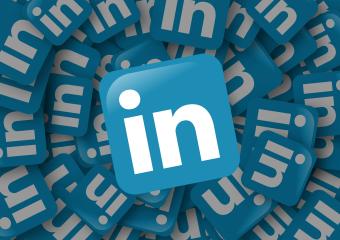 مستخدمون يقاضون Linkedin