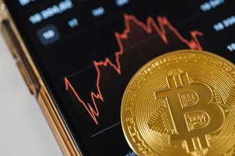 تأثير إيقاف قاعدة محاسبية أميركية على سوق العملات الرقمية