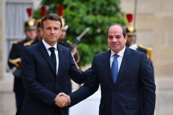 السيسي وماكرون يؤكدان دعمهما للرئاسة والحكومة في لبنان