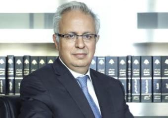 من هو وزير العدل الجديد عادل نصّار؟