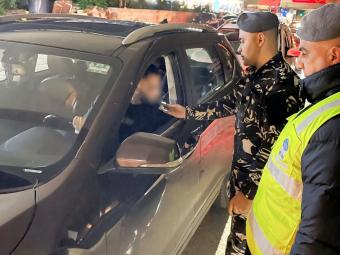 بالصور: قوى الأمن تنظم محاضر ضبط بحق المخالفين