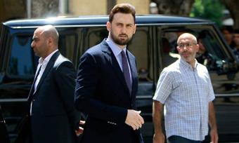 جنبلاط: المرحلة تتطلب عملاً جاداً ومستمراً...