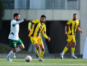 الأنصار ينفرد بالصدارة بعد 7 جولات